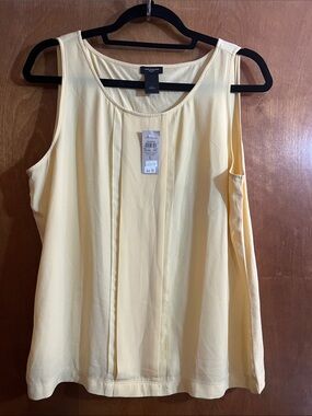Ann Taylor Light Yellow Pleated Front Tank Top - Budle